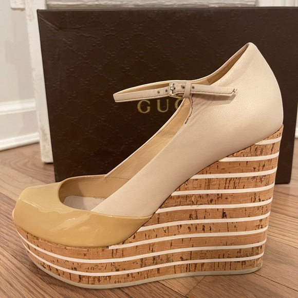 GUCCI STRIPED WEDGE, EILIN CREAM LEATHER & TAN PATENT SIZE 38, 4.75” heel - Picture 7 of 10